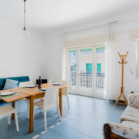 Afrodite Nel Centro Storico Οτράντο